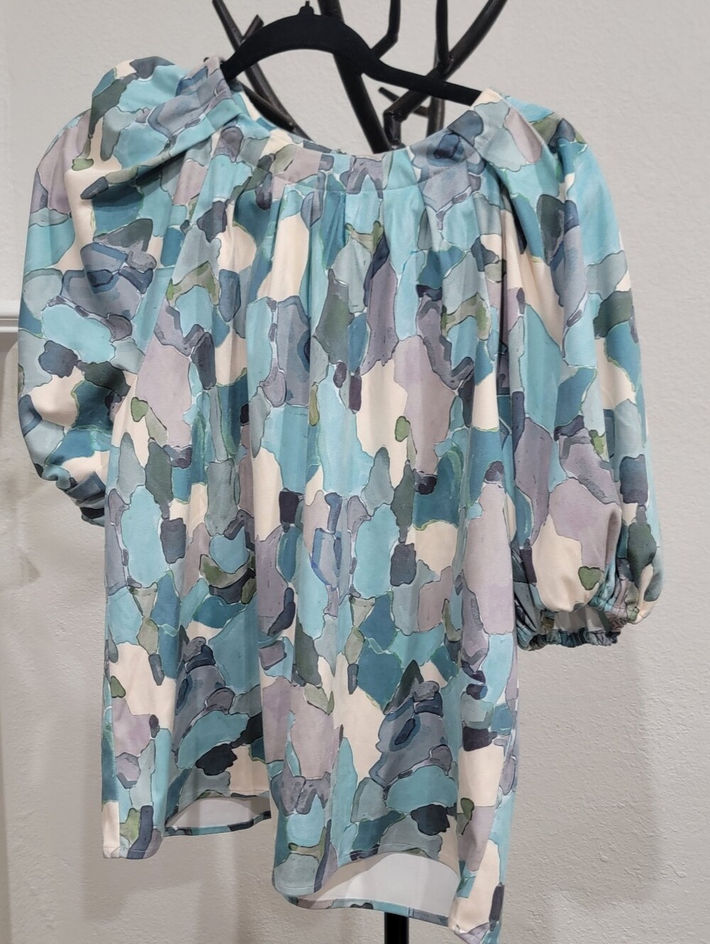 TYLER BOE Multi-Blue Abstract-Print Puff Sleeve Blouse Sz M